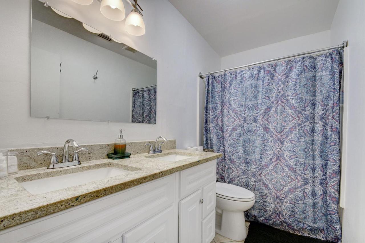 Make Waves 4 Bedroom Home บอยน์ทันบีช ภายนอก รูปภาพ