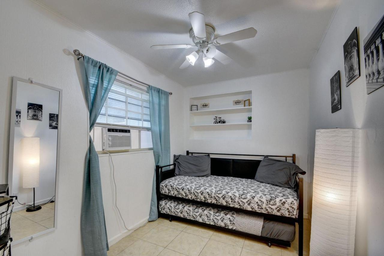 Make Waves 4 Bedroom Home บอยน์ทันบีช ภายนอก รูปภาพ